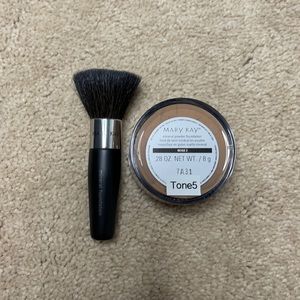 NWT MARY MAY MINERAL POWDER